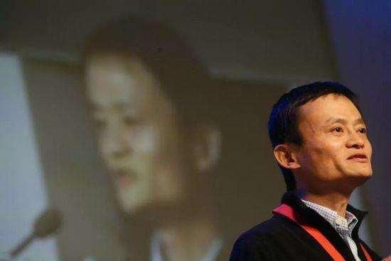 阿里巴巴创始人马云,与京东创始人刘强东,时代