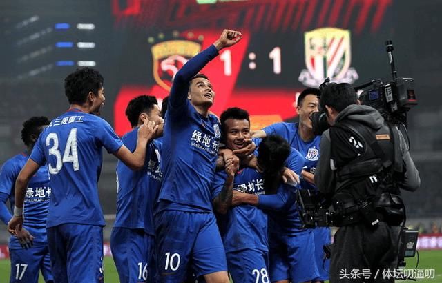 上海申花吊打上港获足协杯冠军!韦世豪打人引