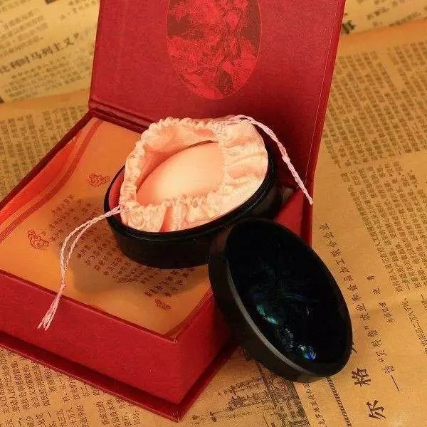 面粉糊脸,放血美白,古代人为了美做了多少荒唐