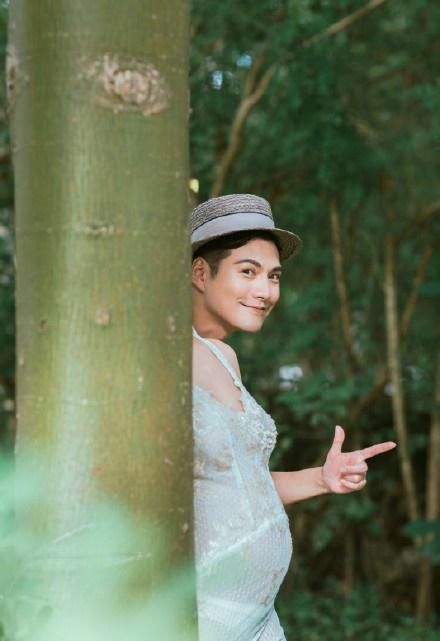 女星孕肚照:钟丽缇随便、熊黛林有料、杜若溪