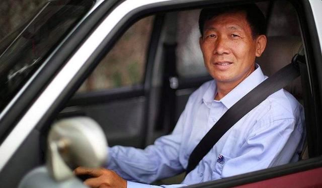 驾校教练_重庆驾校教练收入(2)