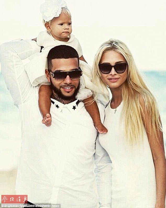 据悉，Alena的前夫是俄罗斯饶舌歌手Timati，他们婚后育有女儿Alisa，Alisa今年两岁了。