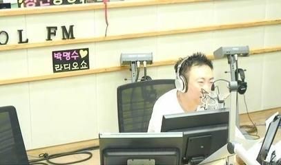 搞笑,韩国男艺人节目中吐槽中国短道速滑犯规