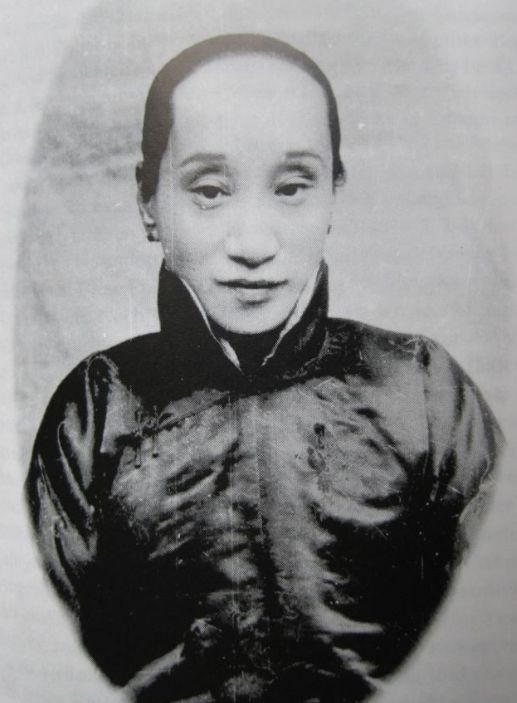 鲁迅原配一生无性无爱,还帮小妾养孩子,一句话