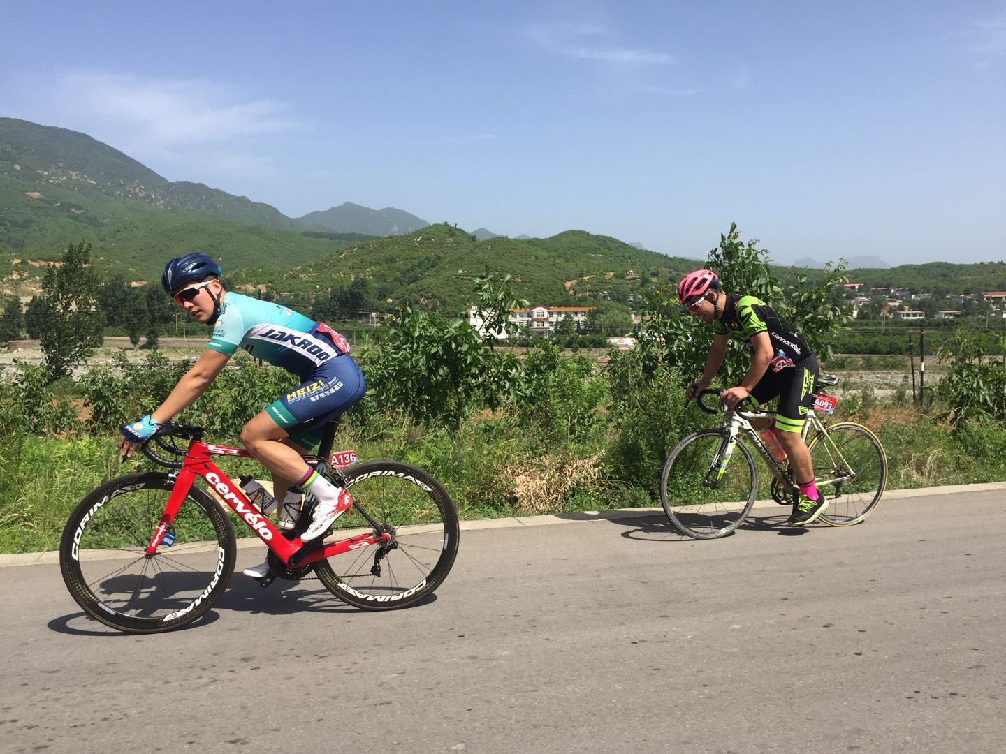 赞皇大美嶂石岩 第四届国际自行车骑行大赛盛