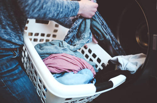 针织衫怎么挂不会变形?几点建议教会你!