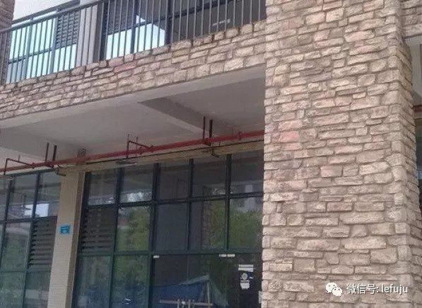 100万商铺过户费是多少?