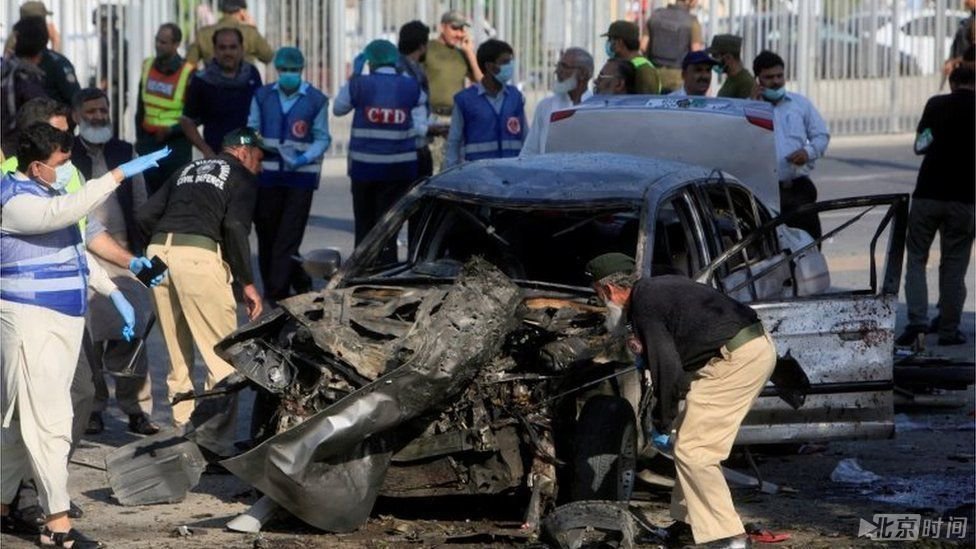 巴基斯坦发生自杀式爆炸袭击 26人丧生 巴基斯坦发生自杀式爆炸袭击 26人丧生