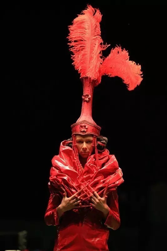 胡社光荣获一带一路金骆驼设计师大奖