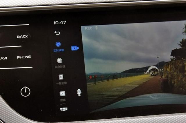 2018款帝豪GL 的1.4T发动机加速更给力 还有两