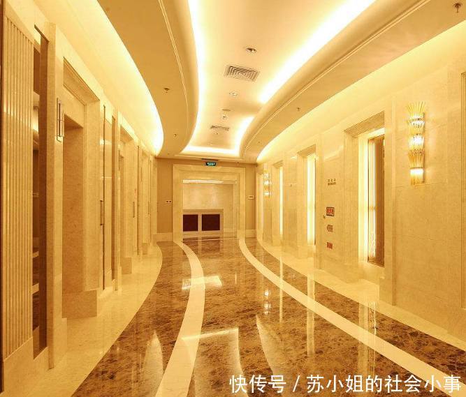 女子醉酒回旅馆走错房间,折腾一宿全身酸痛,男