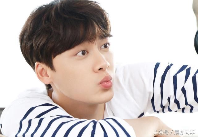 明星权力人气榜新鲜出炉!前五名仅一位女星,蔡