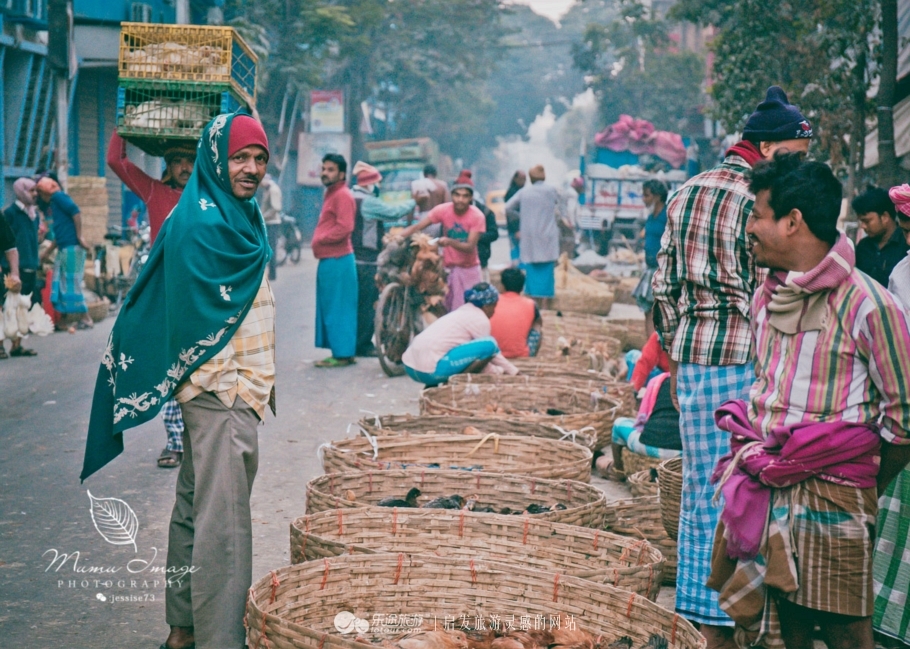 走进印度养鸡交易市场,很穷他们很快乐