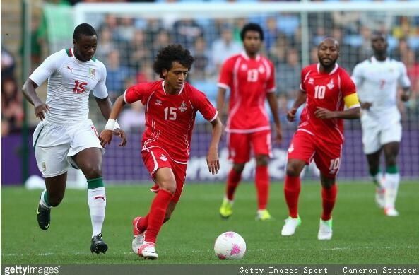 海湾梅西奥马尔为何从未到欧洲踢球?