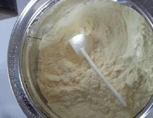 8个月宝宝高烧不退,医生检查说出原因,气的我