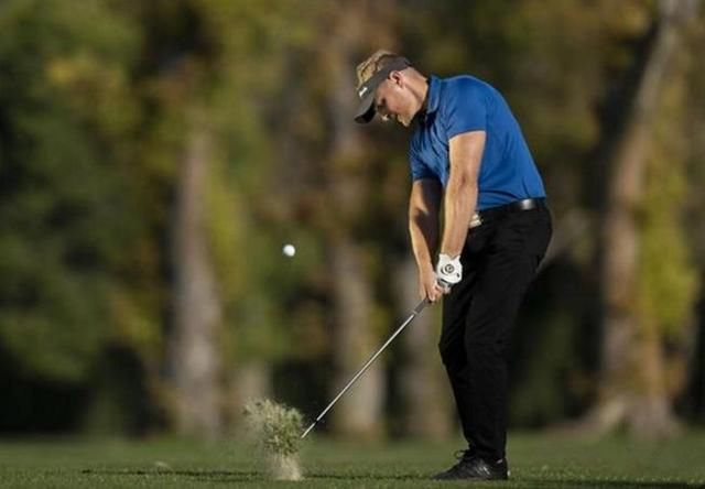 索尼发布超级大白兔微单镜头:400mm f2.8!售价