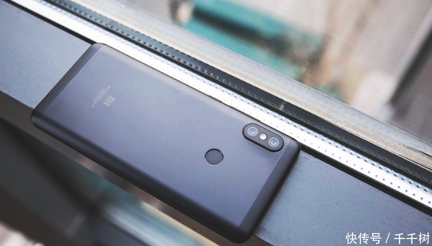 谁说百元机无好货?899元也能买到骁龙660+