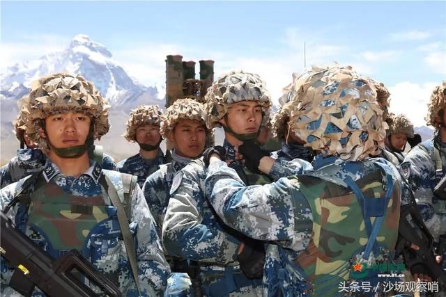 大学生士兵多少年可以转业!三期or兵役12年?