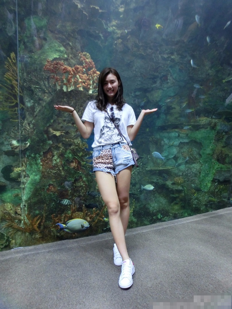 游泳女神晒甜美自拍 清纯可人宛如神仙姐姐（资料图）