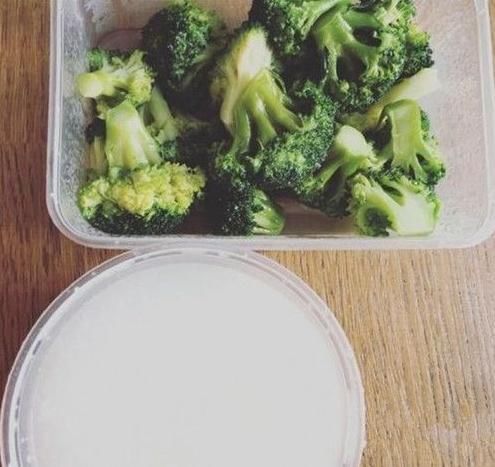 袁姗姗午餐只吃几颗水煮西兰花,刘涛晚餐高配