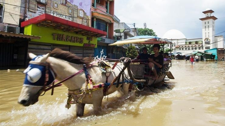 印度尼西亚:洪水来袭 印度尼西亚:洪水来袭