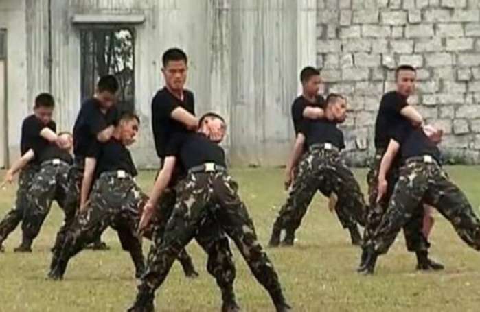 我国特种兵用什么格斗术, 一名特种兵能与多少