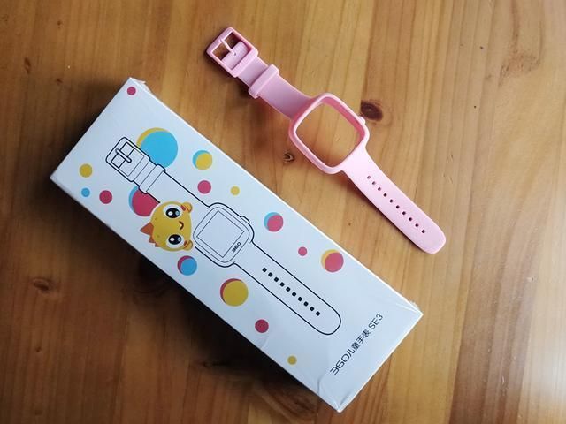 交朋友要从娃娃开始,360儿童手表SE3轻轻一碰