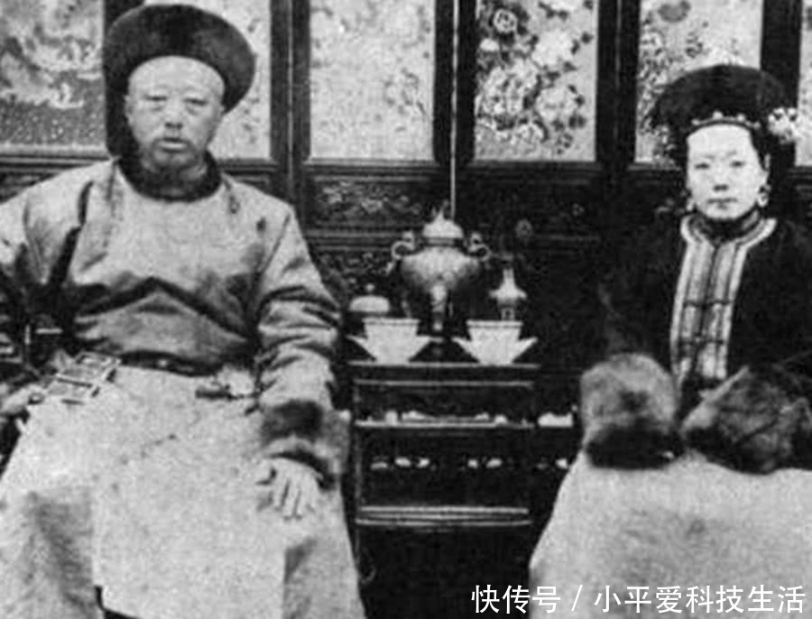 罕见清朝老照片:图1两眼无神的八旗总兵,最后