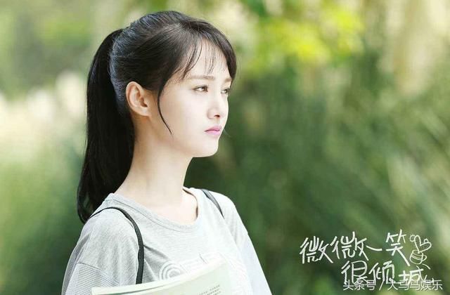 郑爽新综艺4月开播,黑长直就是仙女本人,本以为微微湘湘是巅峰