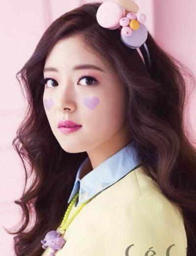 他们如何成为明星?赵丽颖鹿晗逛街时被星探发