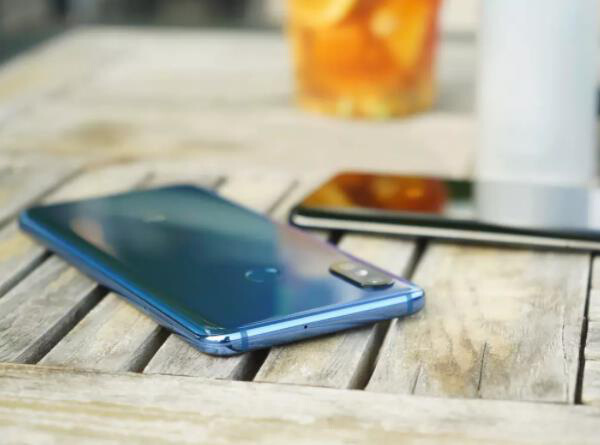 小米8产能曝光:这个备货量你还满意吗?