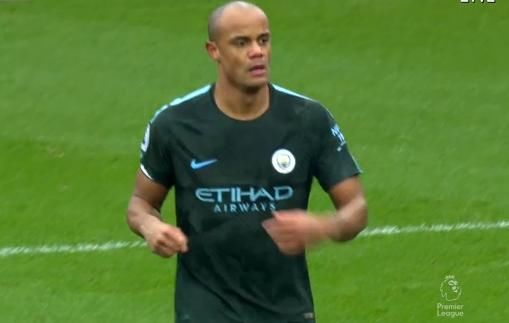 孔帕尼:希望球队保持水准 对手不会将冠军拱手