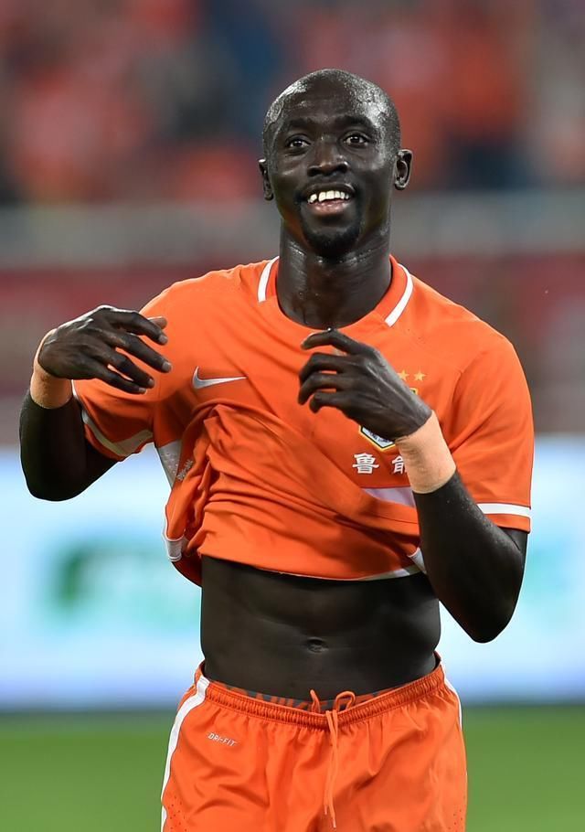 鲁能内部传杜杜要来,塔神与高层因涨薪闹矛盾