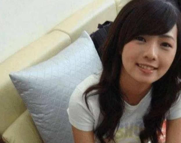 中国首富的儿女,世界首富的儿女,网友:没有对比