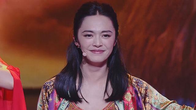 姚晨化身“印度东方不败” 《笑红尘》美翻全场 姚晨化身“印度东方不败” 《笑红尘》美翻全场