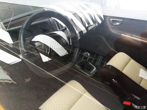 吉利熊猫微型车2017款自动挡报价及图片