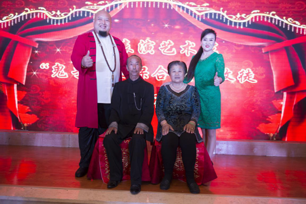 文章拜师天下第一快手鬼手王保合老师入室弟