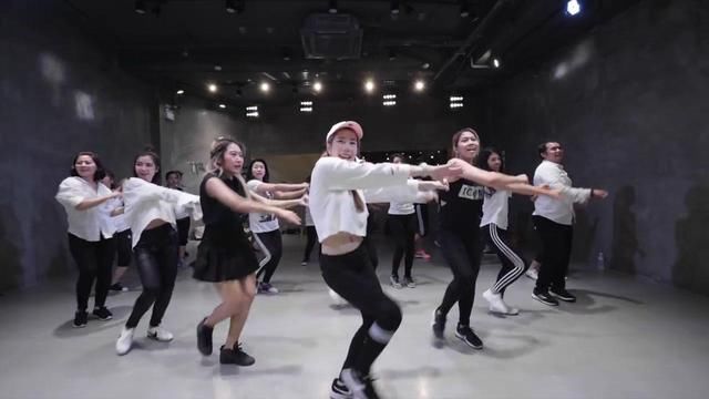 抖音拍摄新功能合拍上线,可以和你喜欢的TA