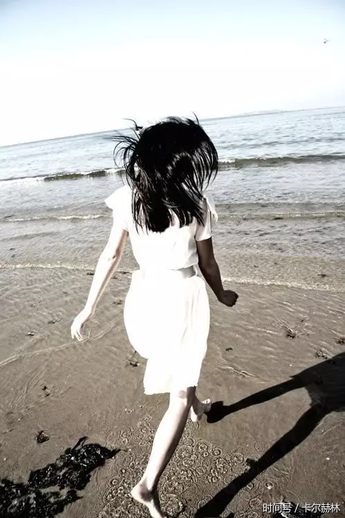 往事过眼云烟,淡忘忧愁烦恼|谈天说地