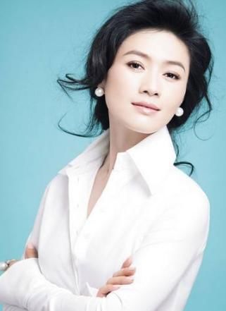 看了陆毅前任近照,再看看现任妻子鲍蕾,简直不是一个档次的!