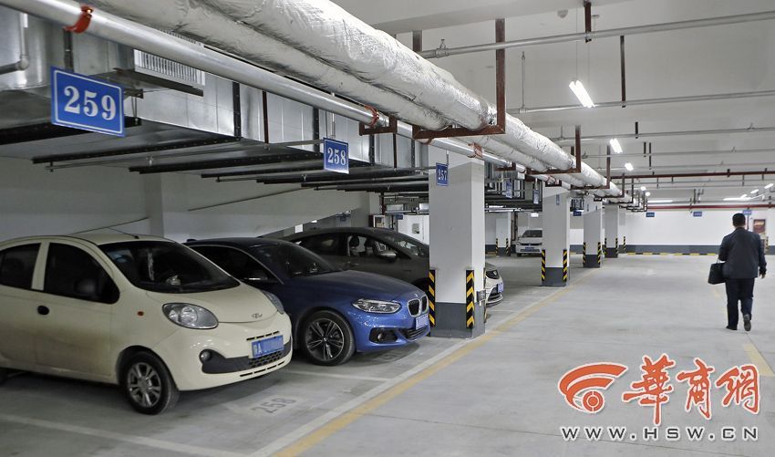 曲江一公租房小区房租仅350元 停车费450元\/月