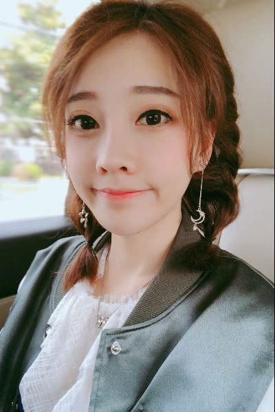 2018年最火的五个美女主播,第三个让人把持不