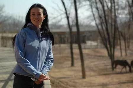 《新闻联播》主播李梓萌来平凉,22日与您一起