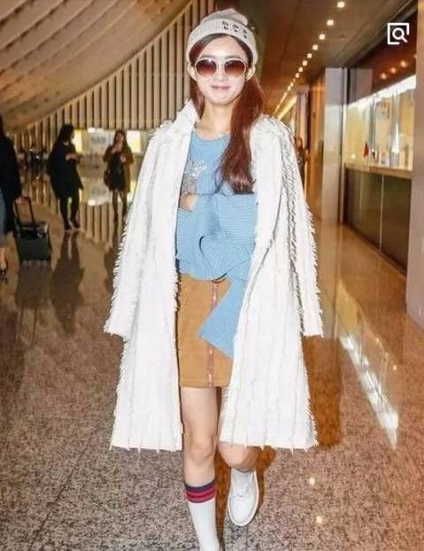 最爱穿长筒袜的四位女星,赵丽颖排第二,第1名