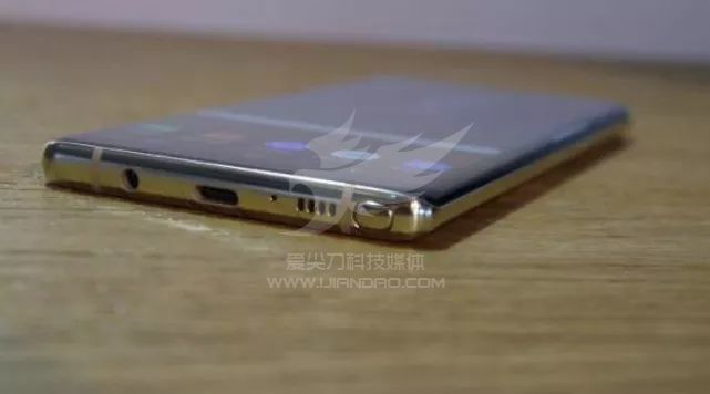 如果三星Note9窄边框+屏下指纹 你会放弃新iP