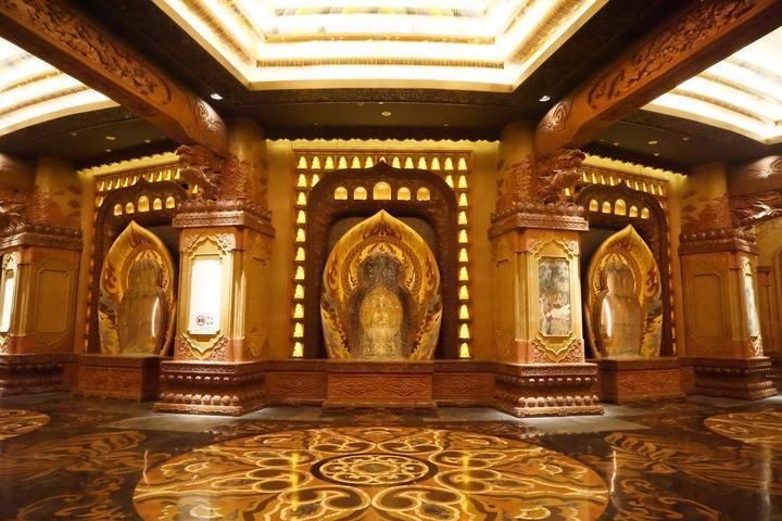 地宫是存放随葬物品的地方,目前已知最大的地宫就是秦始皇陵的地宫.