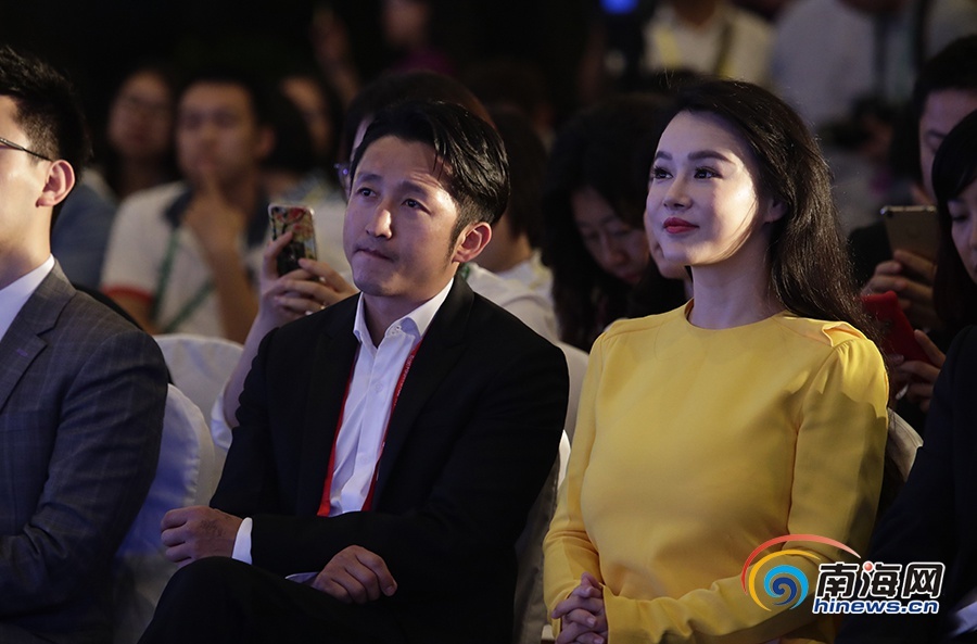 女排运动员谈世预赛中韩足球之战:朋友圈被国