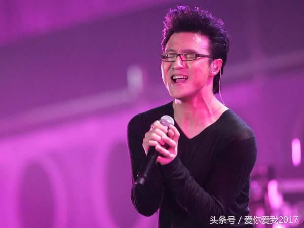 汪峰大女儿近照颜值不输章子怡,网友喊话汪峰