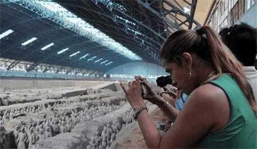国外游客来中国旅游不能少的特产 了解一哈