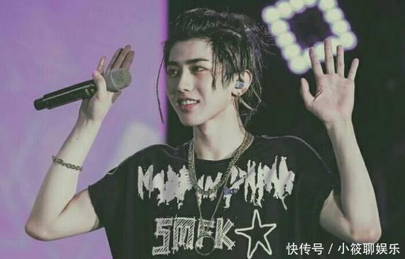 NPC杭州站,蔡徐坤向粉丝扔唇膏,陈立农的表情